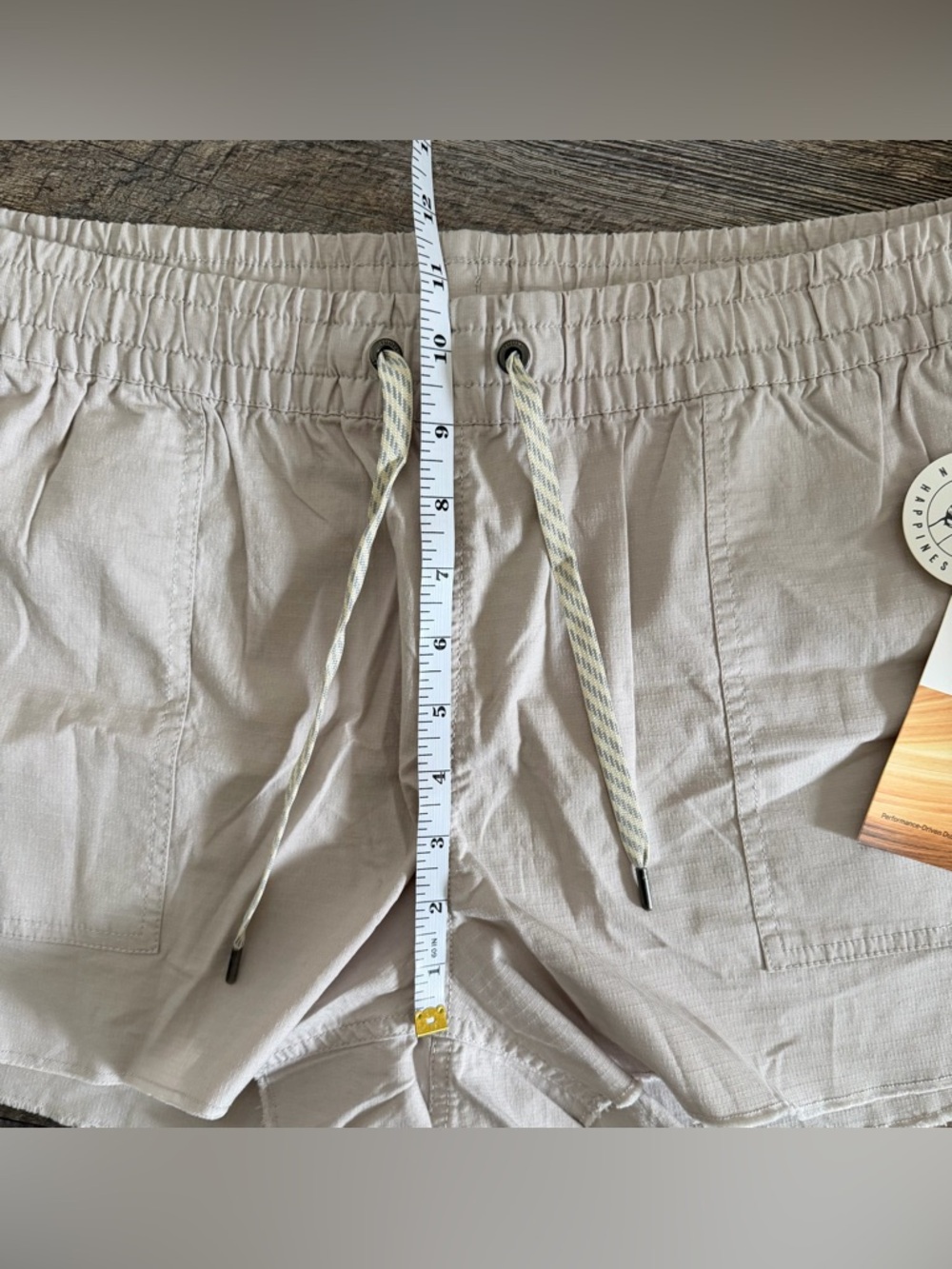 VUORI Women's sixe XL Vintage Ripstop Organic Cotton Short -Suede - Picture 7 of 12